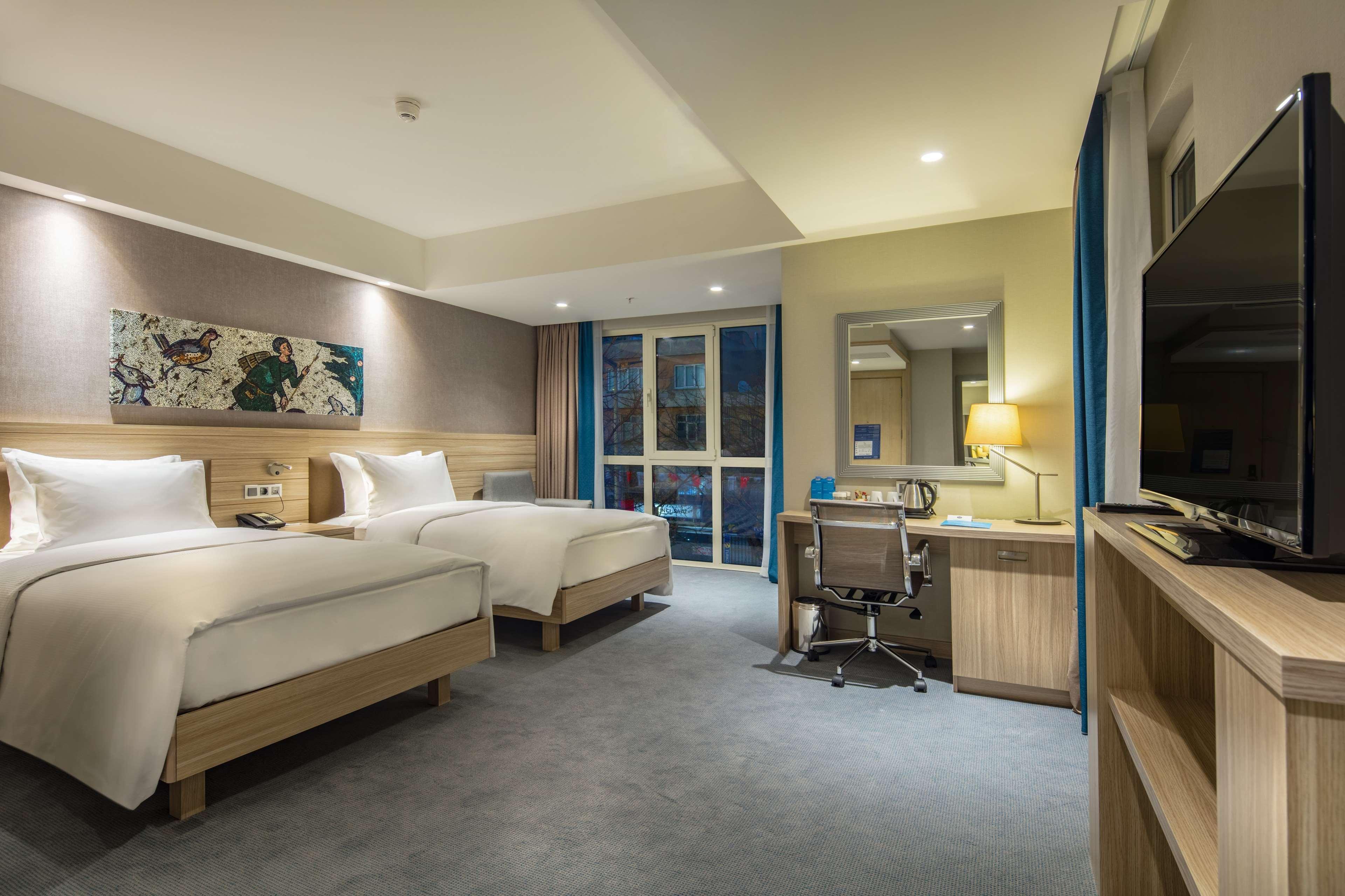 Hampton By Hilton Kahramanmaras Hotel Екстериор снимка
