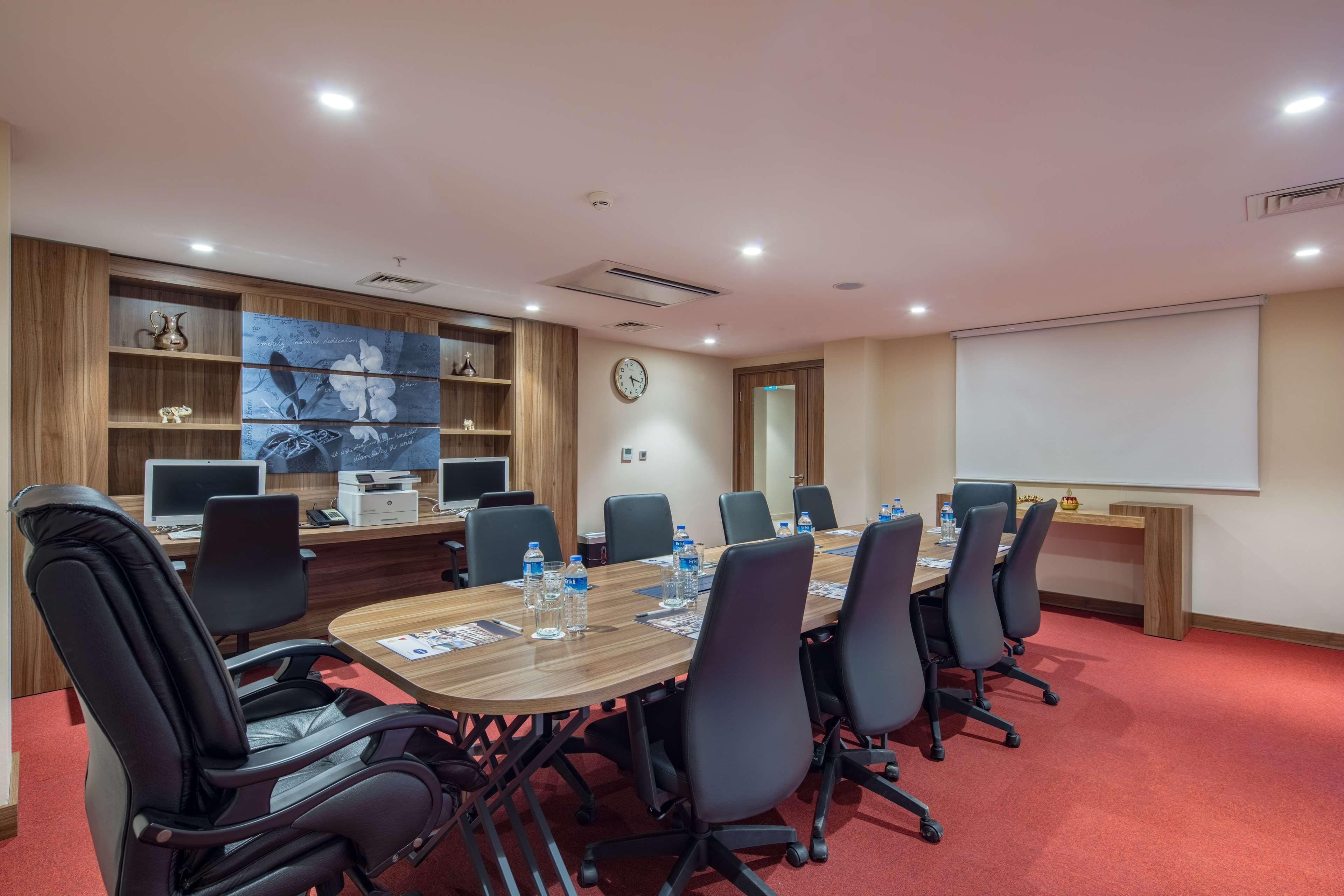 Hampton By Hilton Kahramanmaras Hotel Екстериор снимка