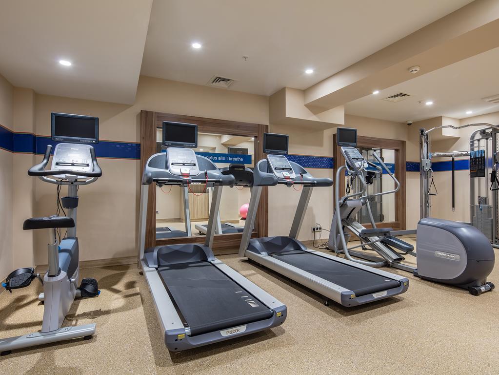 Hampton By Hilton Kahramanmaras Hotel Екстериор снимка