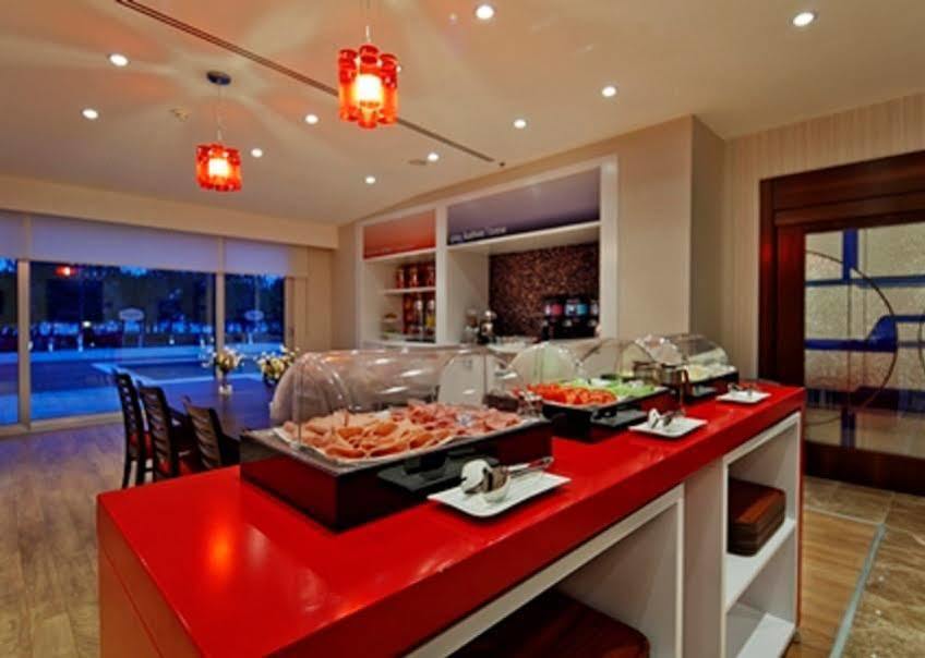 Hampton By Hilton Kahramanmaras Hotel Екстериор снимка